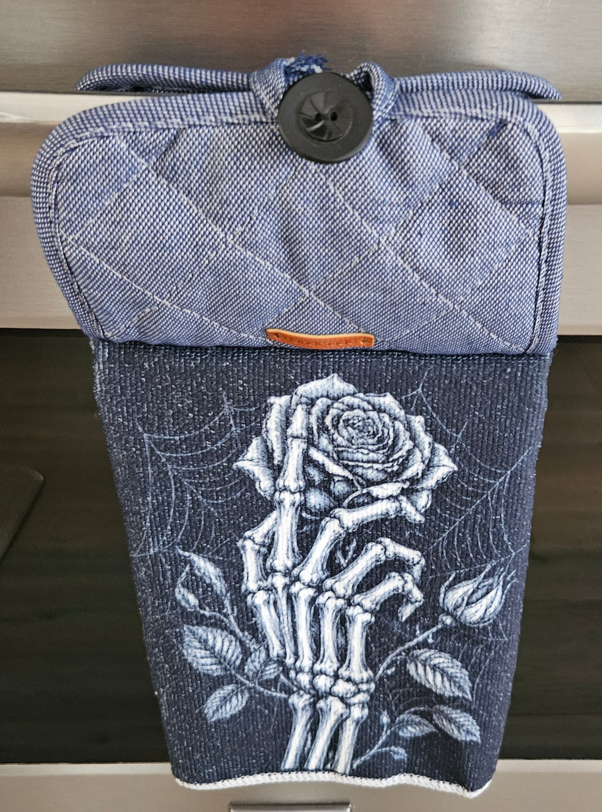 Essuie-Main avec Bouton - Attache Pratique