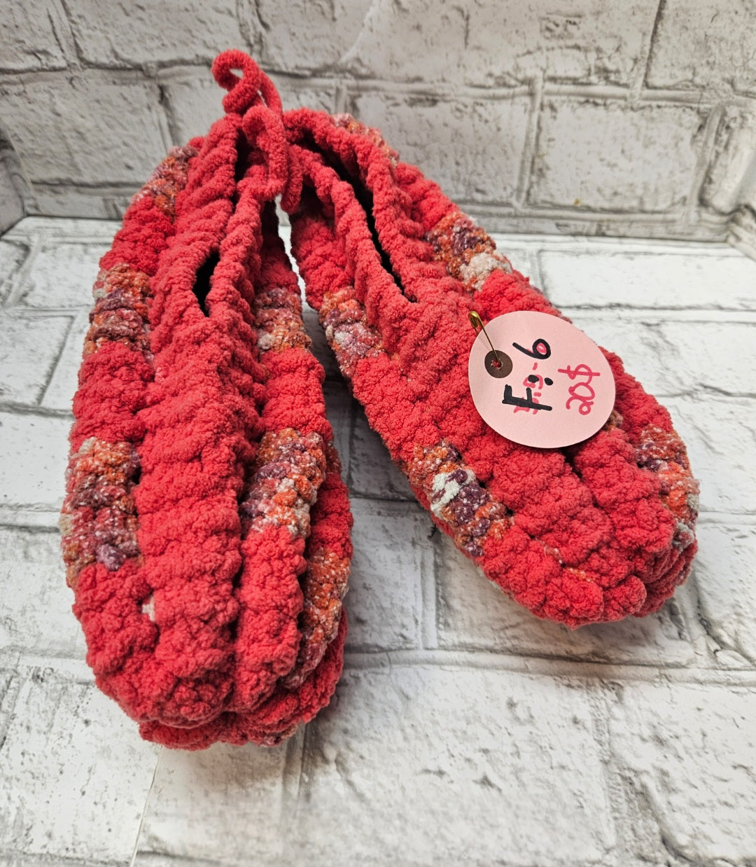 Pantoufles en laine tricotées–Femme 6