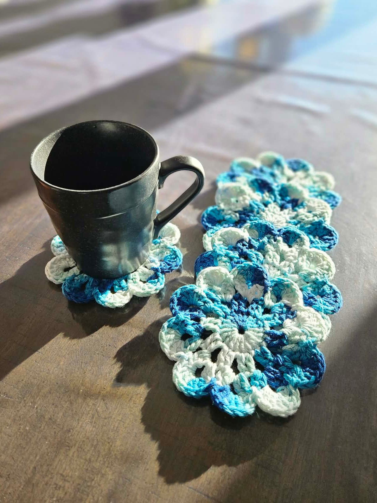 Ensemble de 4 sous-verres au crochet - Tons de bleu