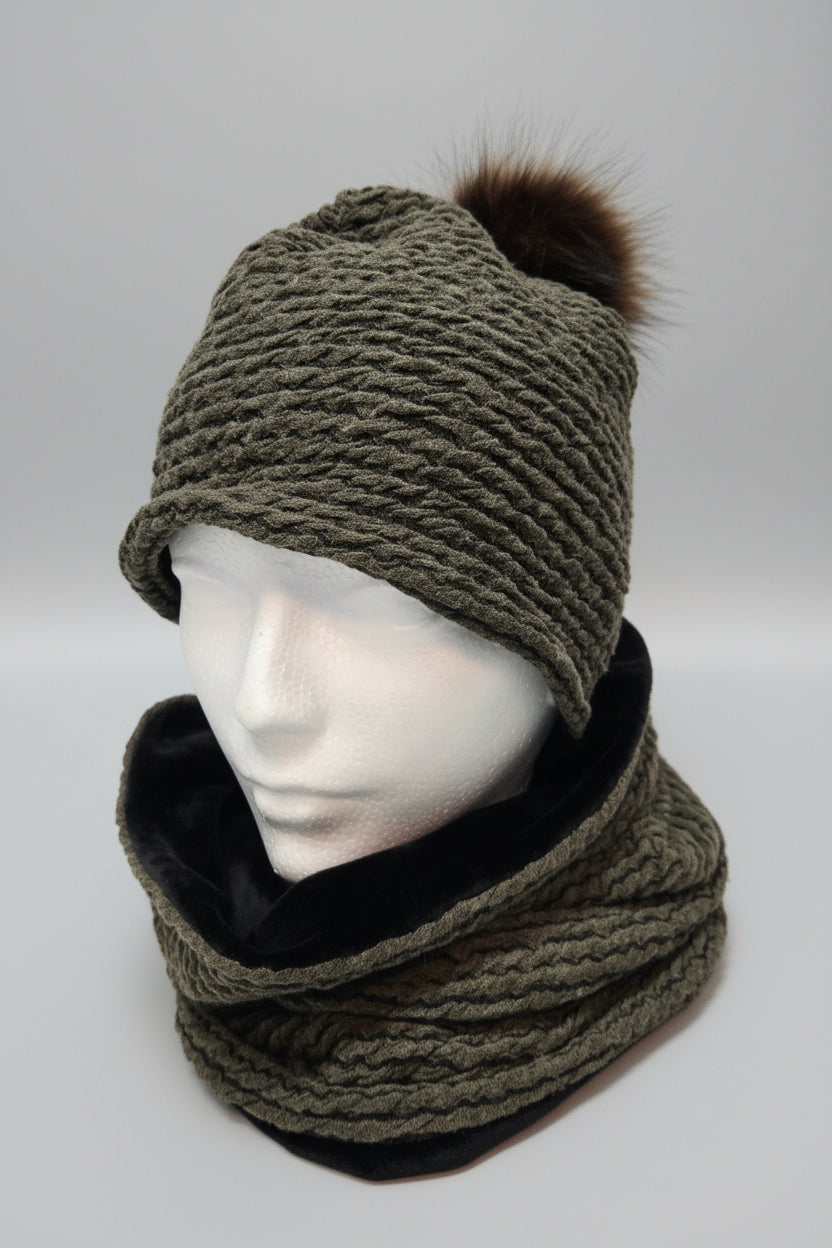 Ensemble tuque et cache-cou en tissu doublé micro-polar