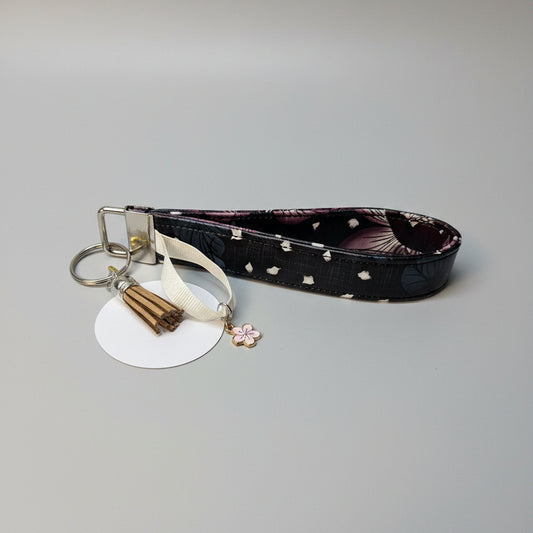 Porte-clé avec sangle en simili cuir