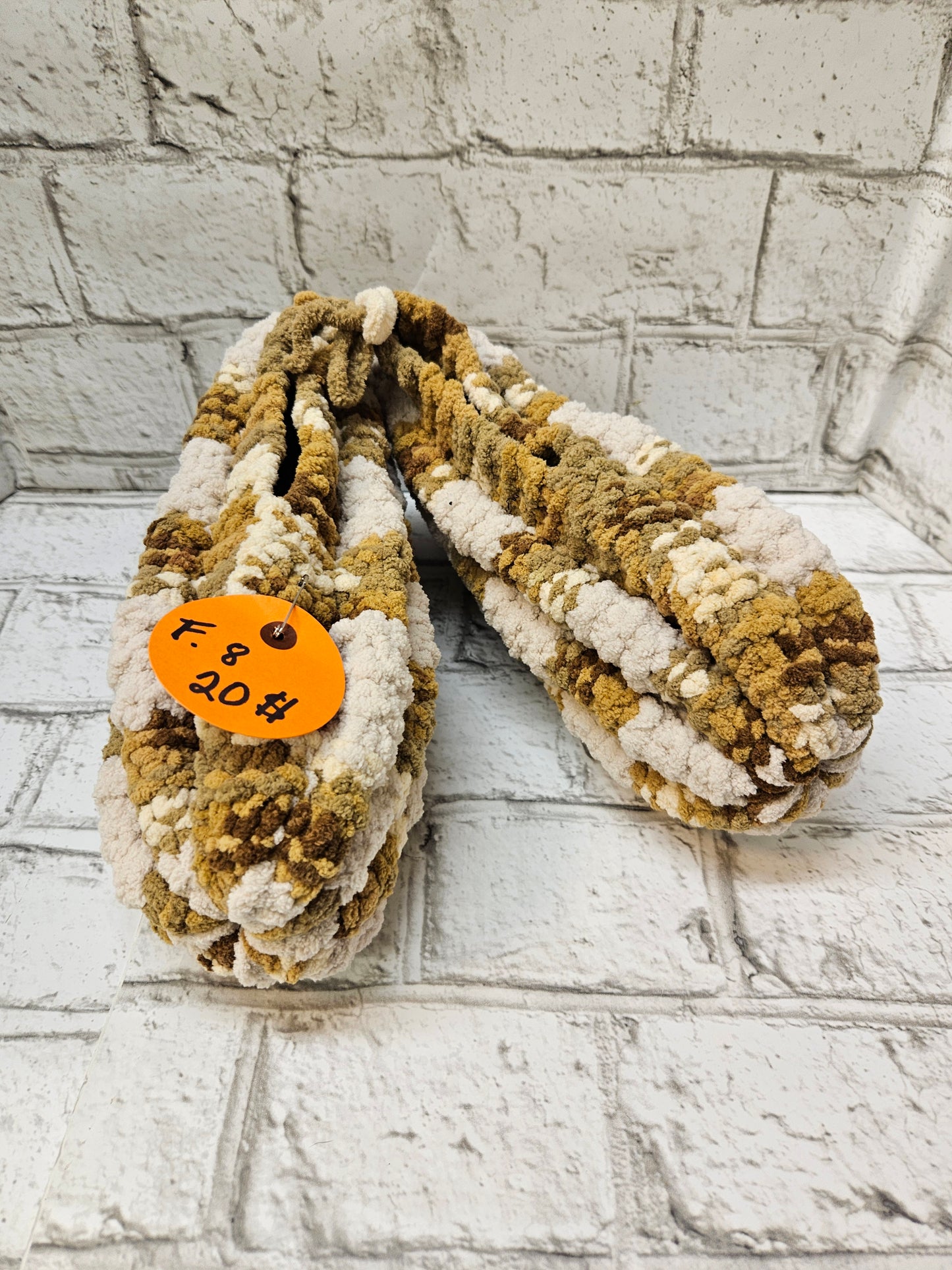Pantoufles en laine tricotées–Femme 8